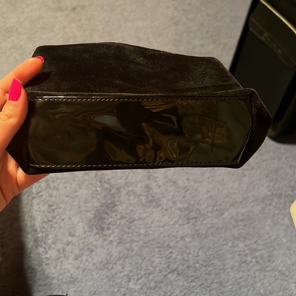 3/$20 🦋 Lancôme Fuzzy Makeup Pouch - Picture 2 of 6